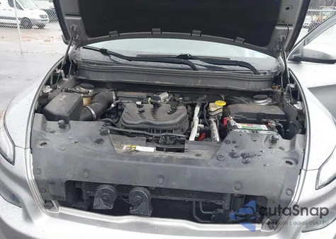 2015 Jeep Cherokee Latitude z USA, uszkodzony, nr VIN 1C4PJMCS9FW659314